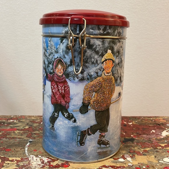 Tim Hortons Limited Edition Skating Pond Collectors Series #003 Tin Canister - Picture 3 of 12